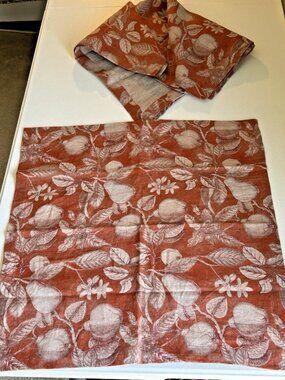 Sur La Table Botanical Fruit Pears Rust Beige Linen Napkin Set of 4, Square 20"